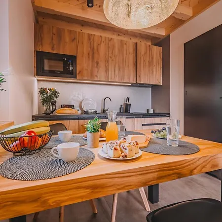 Słone Wzgórze Domek alpejski *