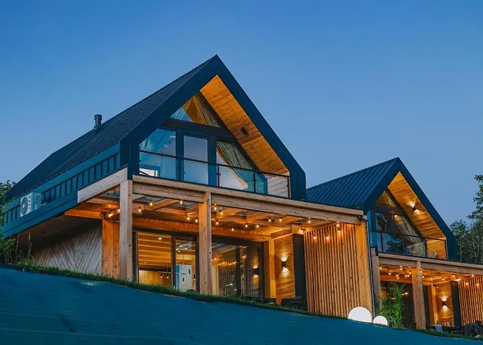 Slone Wzgorze Dağ evi *